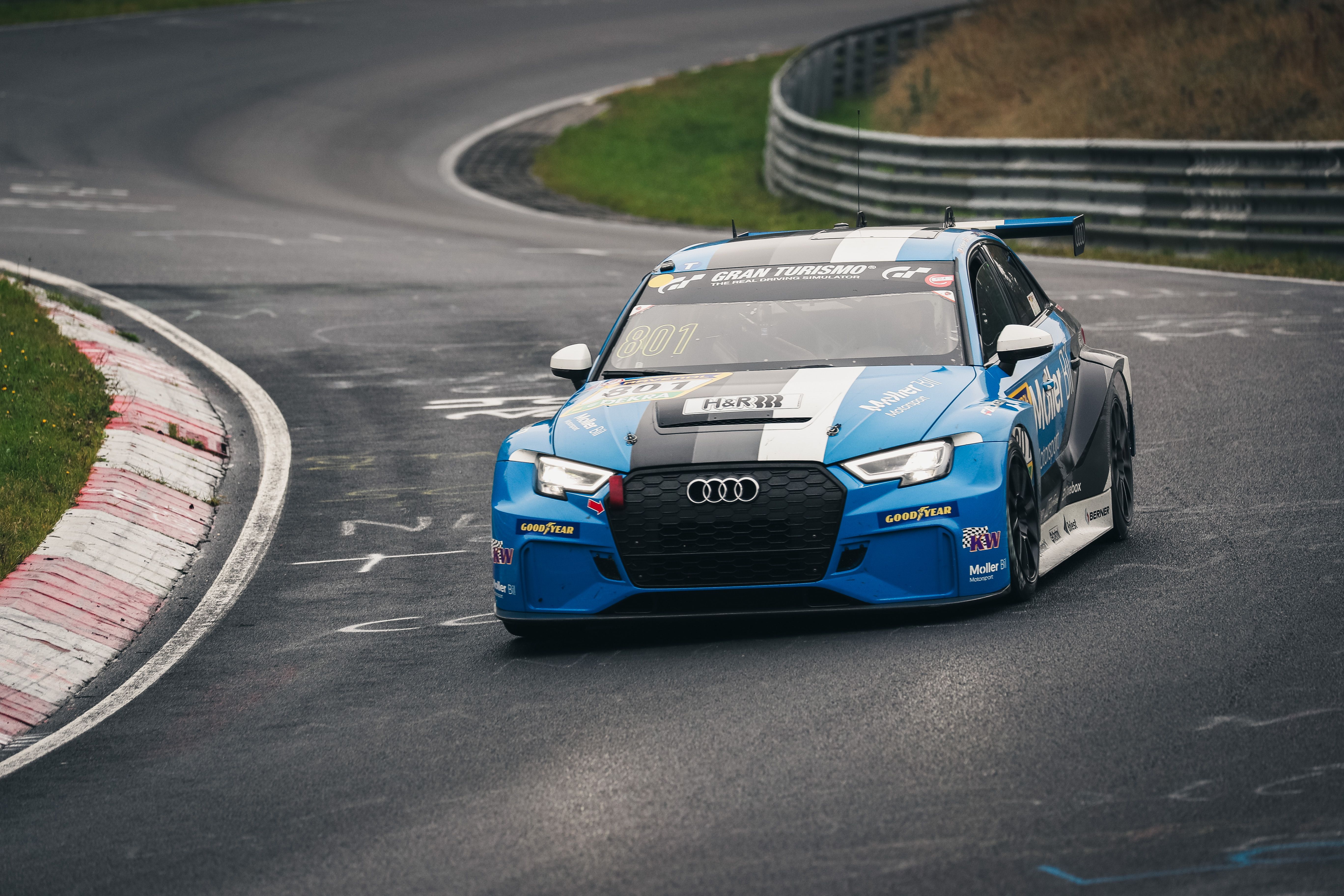 Møller Bils Audi har kjørt over tusen runder på den berømte banen i  Tyskland.