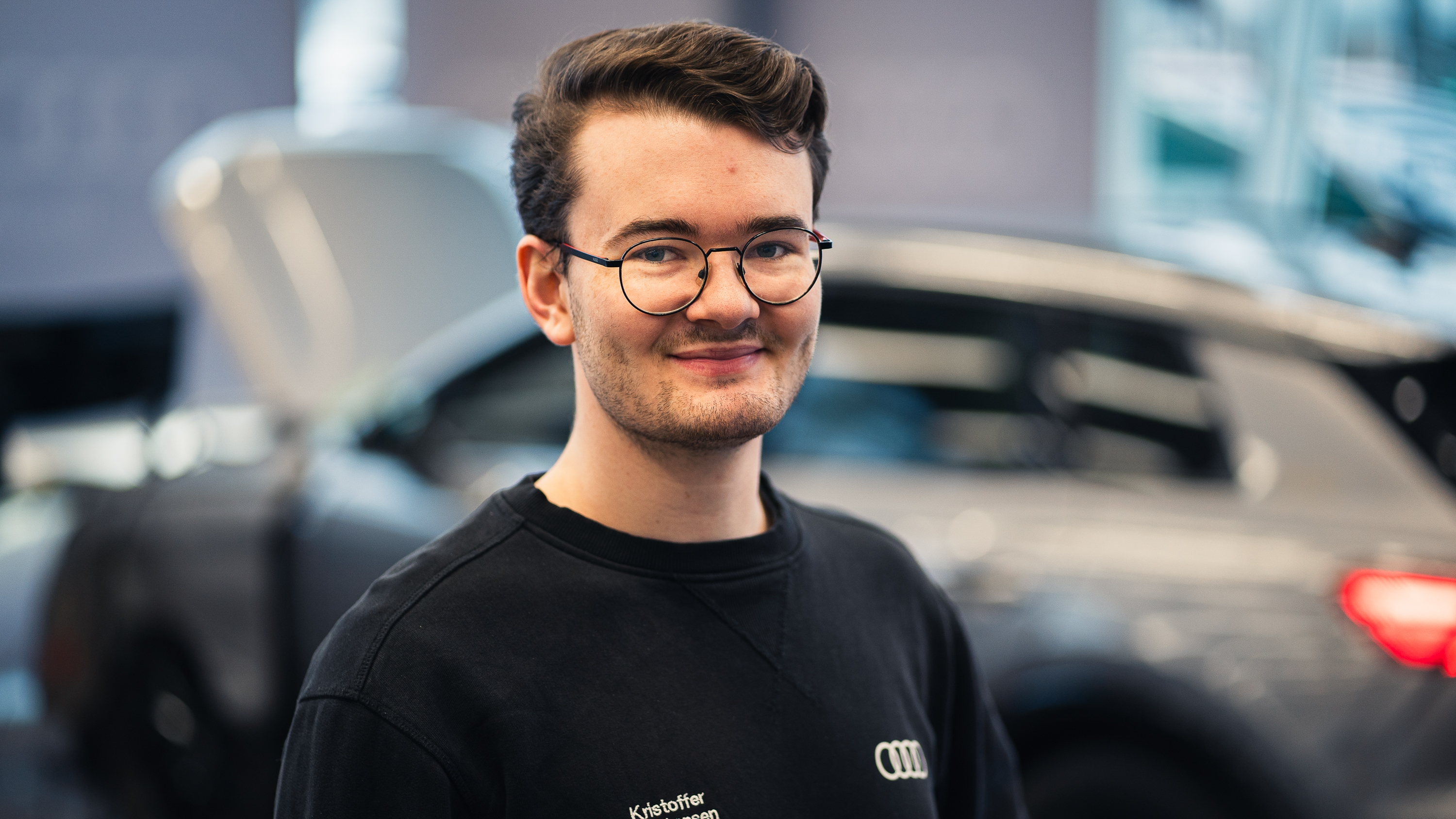 Kristoffer Bauge Antonsen bilmekaninker hos Møller Bil Minde