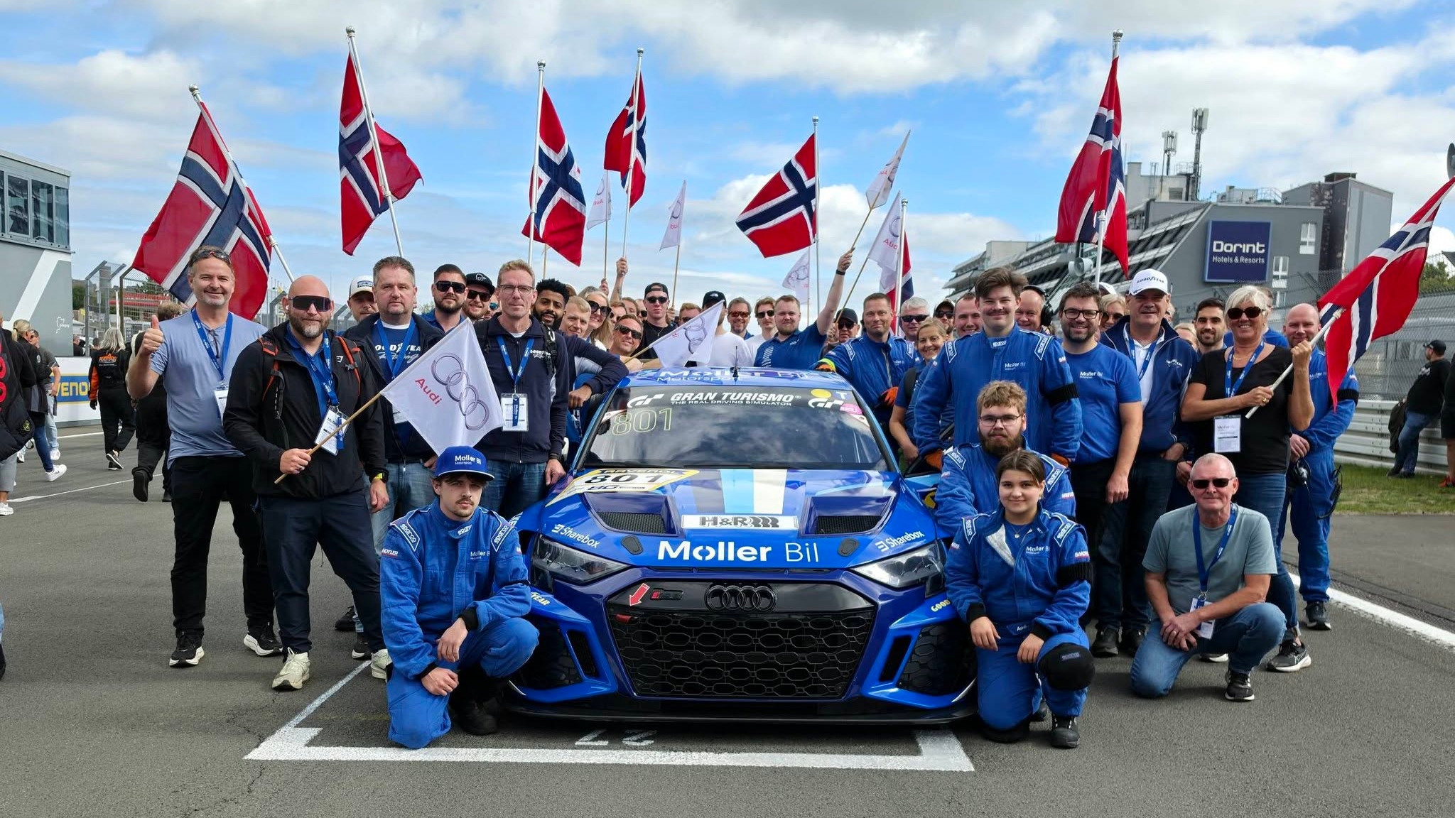 Hele teamet samlet før start.