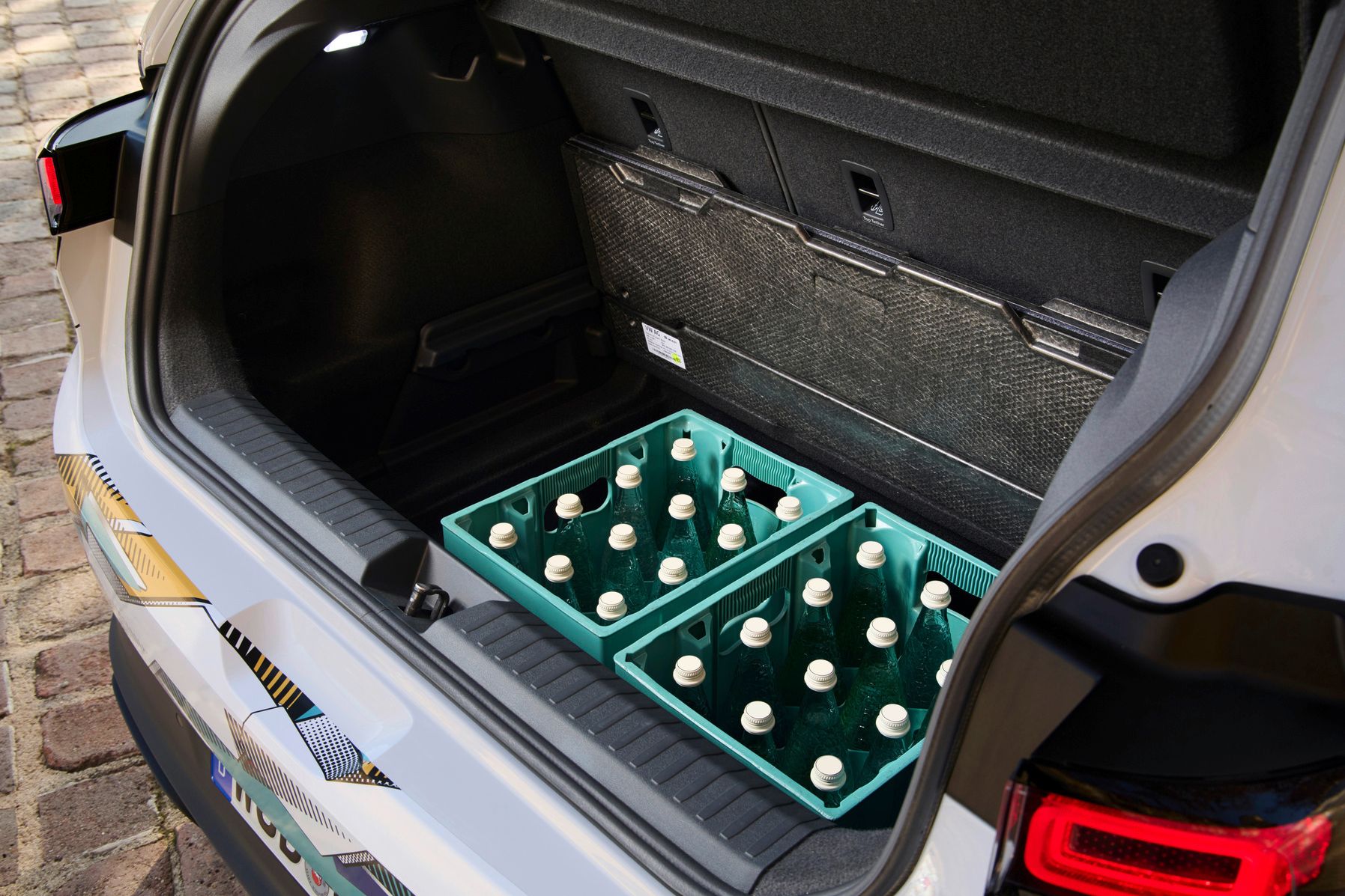 Et av klassens største bagasjerom og under gulvet skjuler det seg enda mer plass.