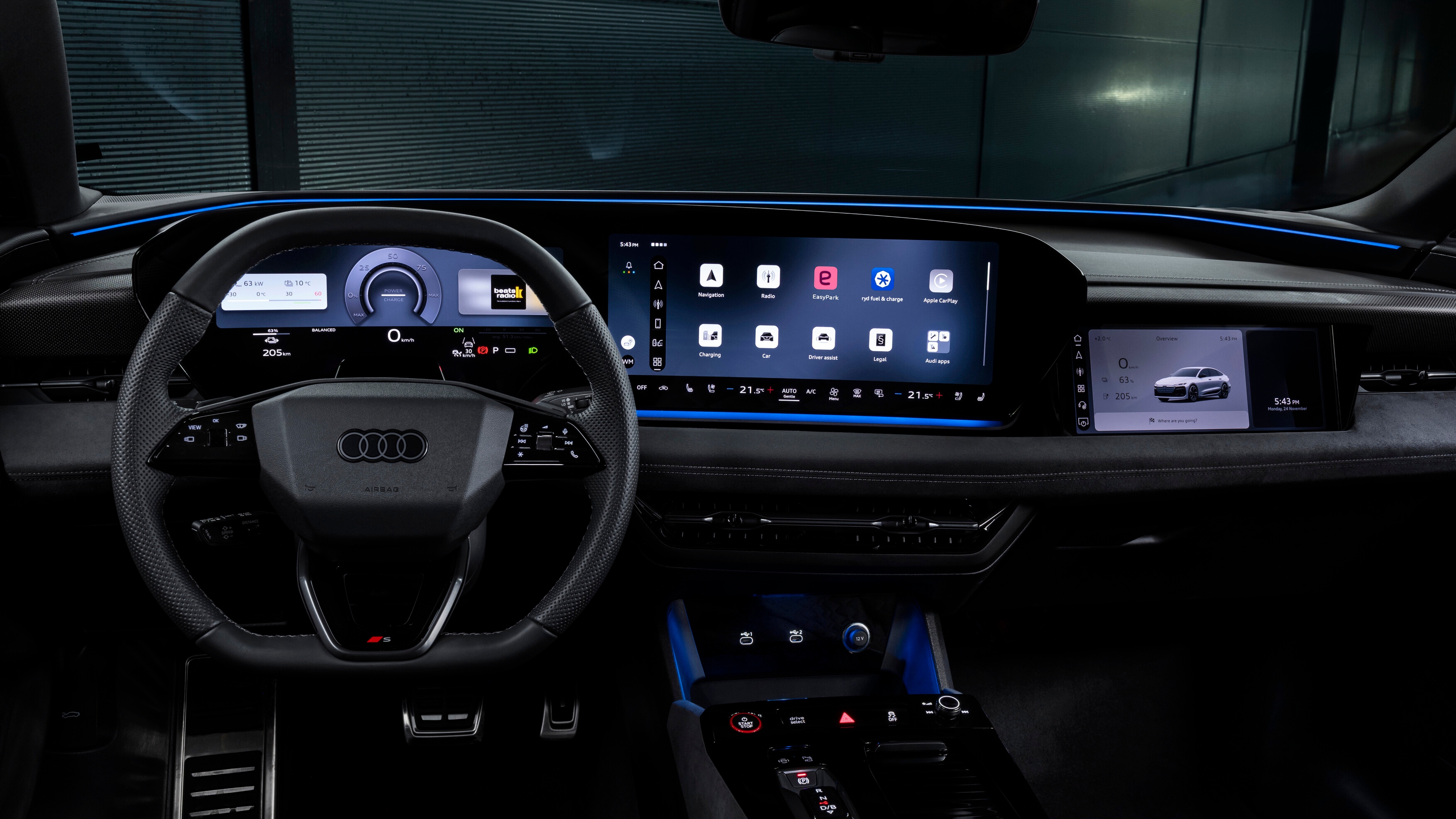 Audi A6 e-tron kommer med en ny digital brukeropplevelse som vi kjenner igjen fra Q6 e-tron, med et kurvet design.