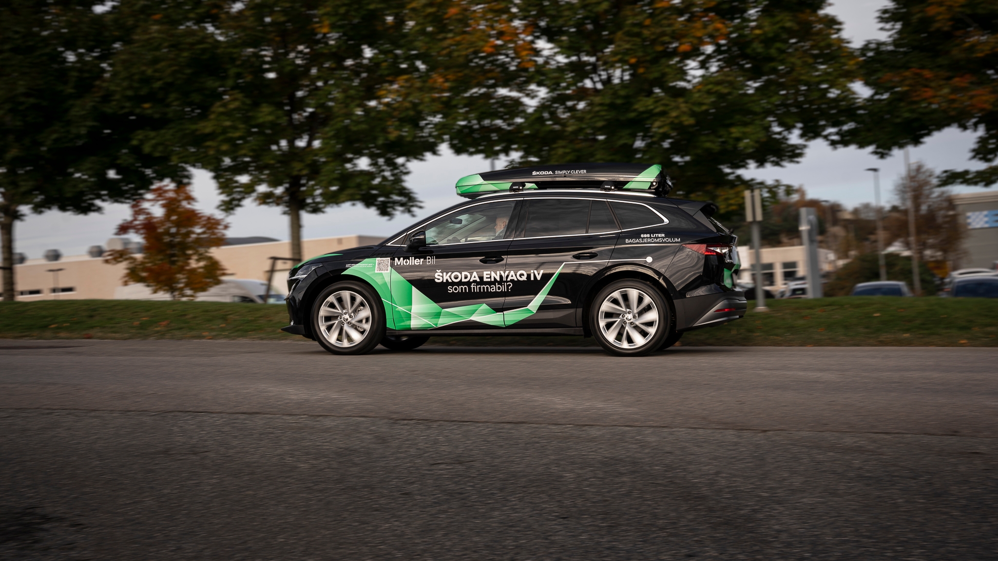 Škoda Enyaq iV er en populær firmabil takket være lang rekkevidde, god plass og en rekke førerassistentsystemer.