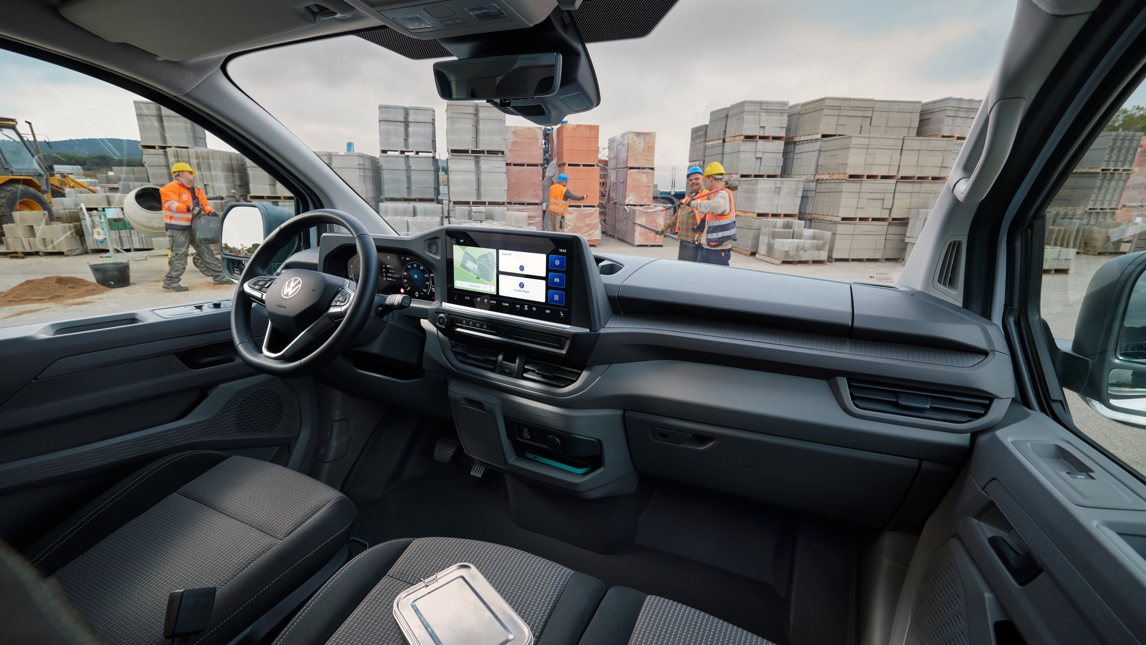 Slik ser syvende generasjon Volkswagen Transporter ut på innsiden.