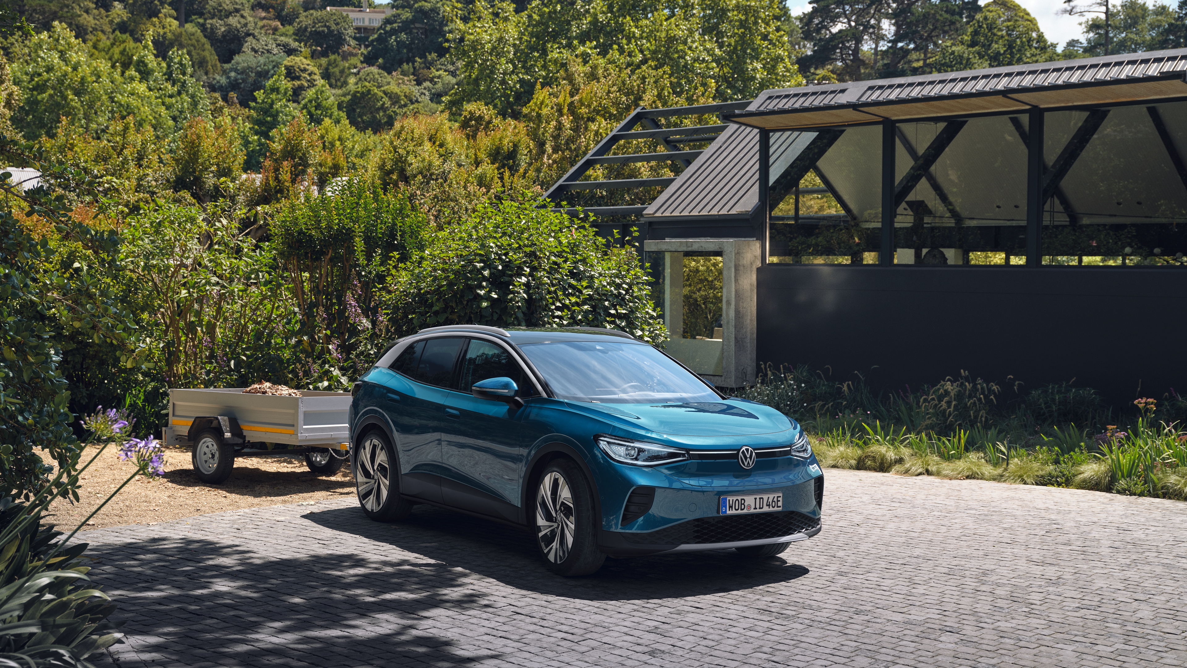 Bilde av ID.4 med tilhenger.