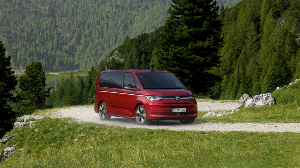Volkswagen Multivan eHybrid nå med 4MOTION.