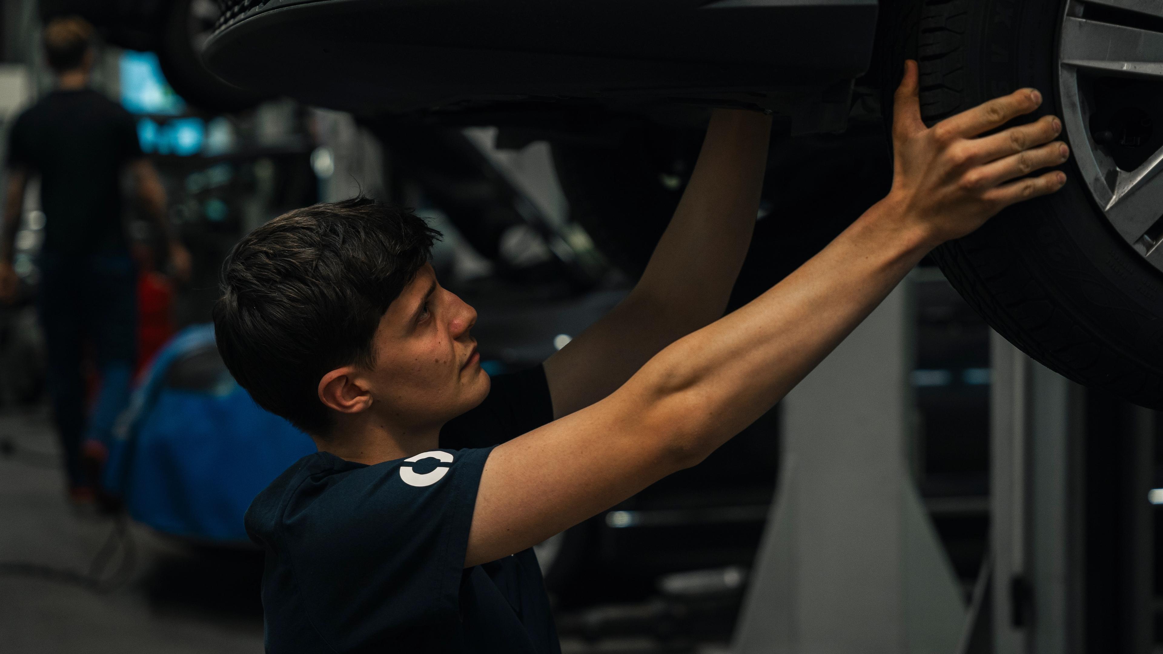 Mekaniker på verksted