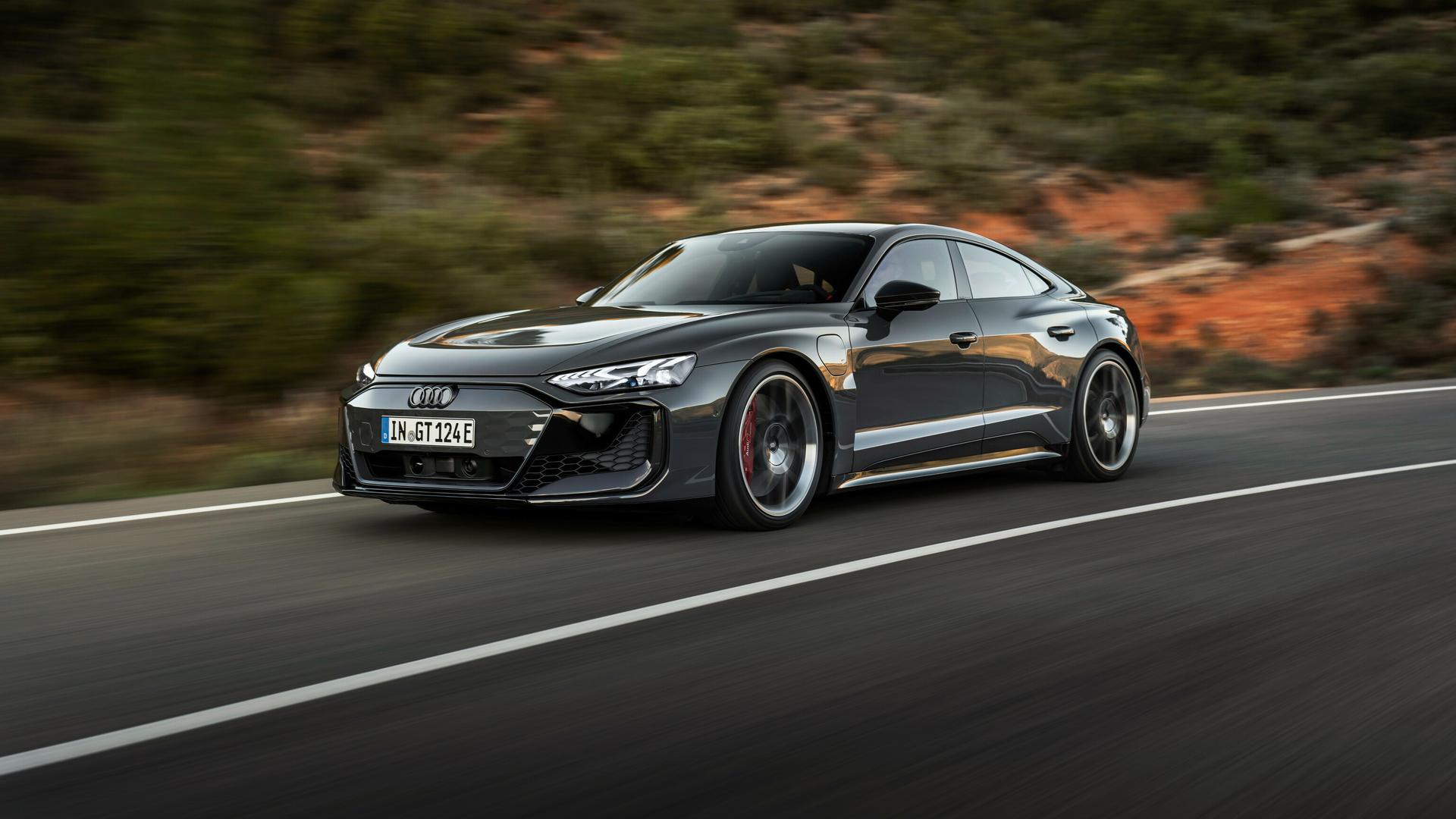 Oppgraderte e-tron GT kommer i 2024.