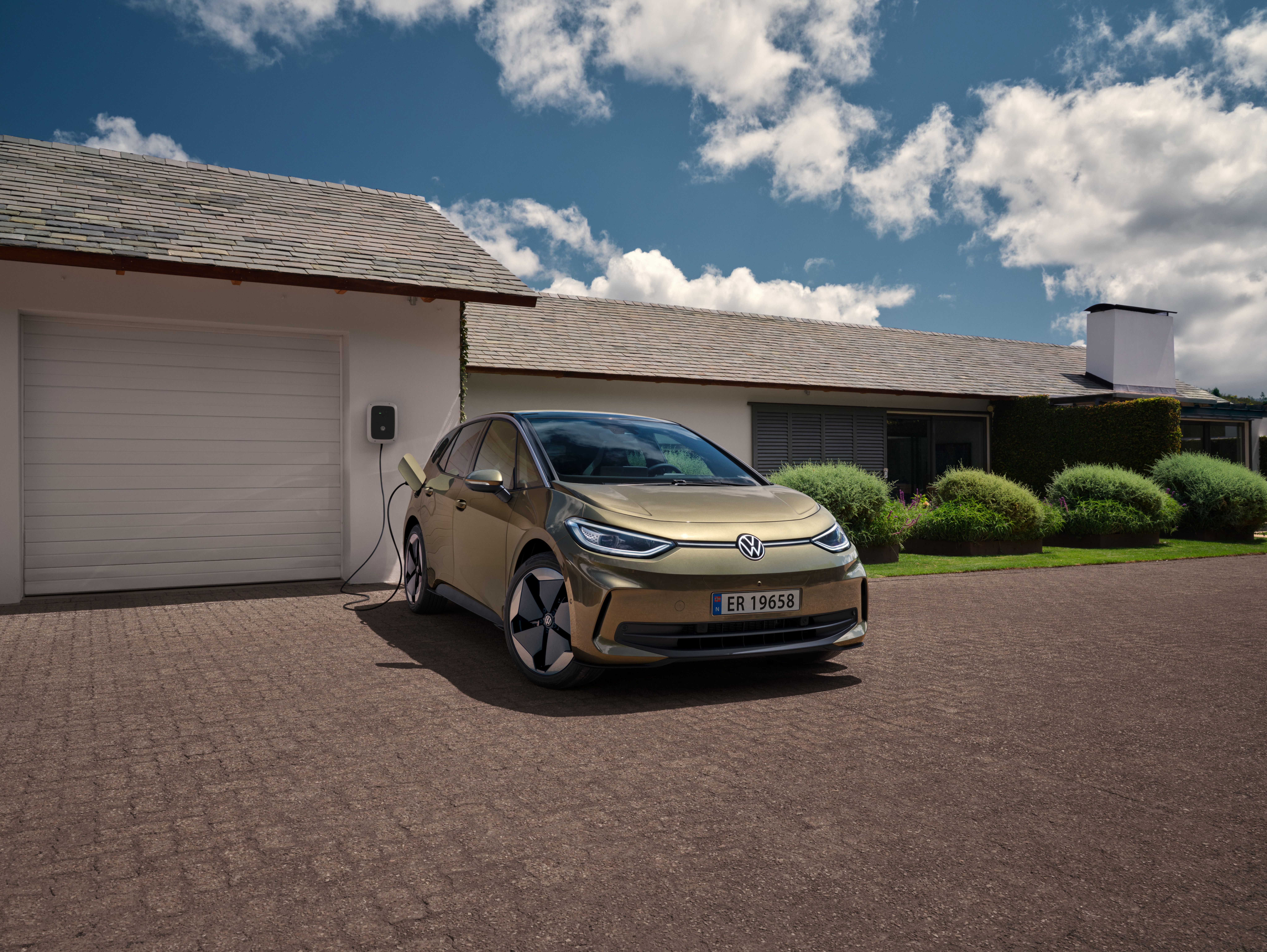 Bilde av ID.3 som kjører på veien i Oslo by