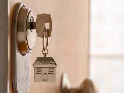 Heading Off for Summer? Don’t Forget to Check Your Locks, Keys & Safes