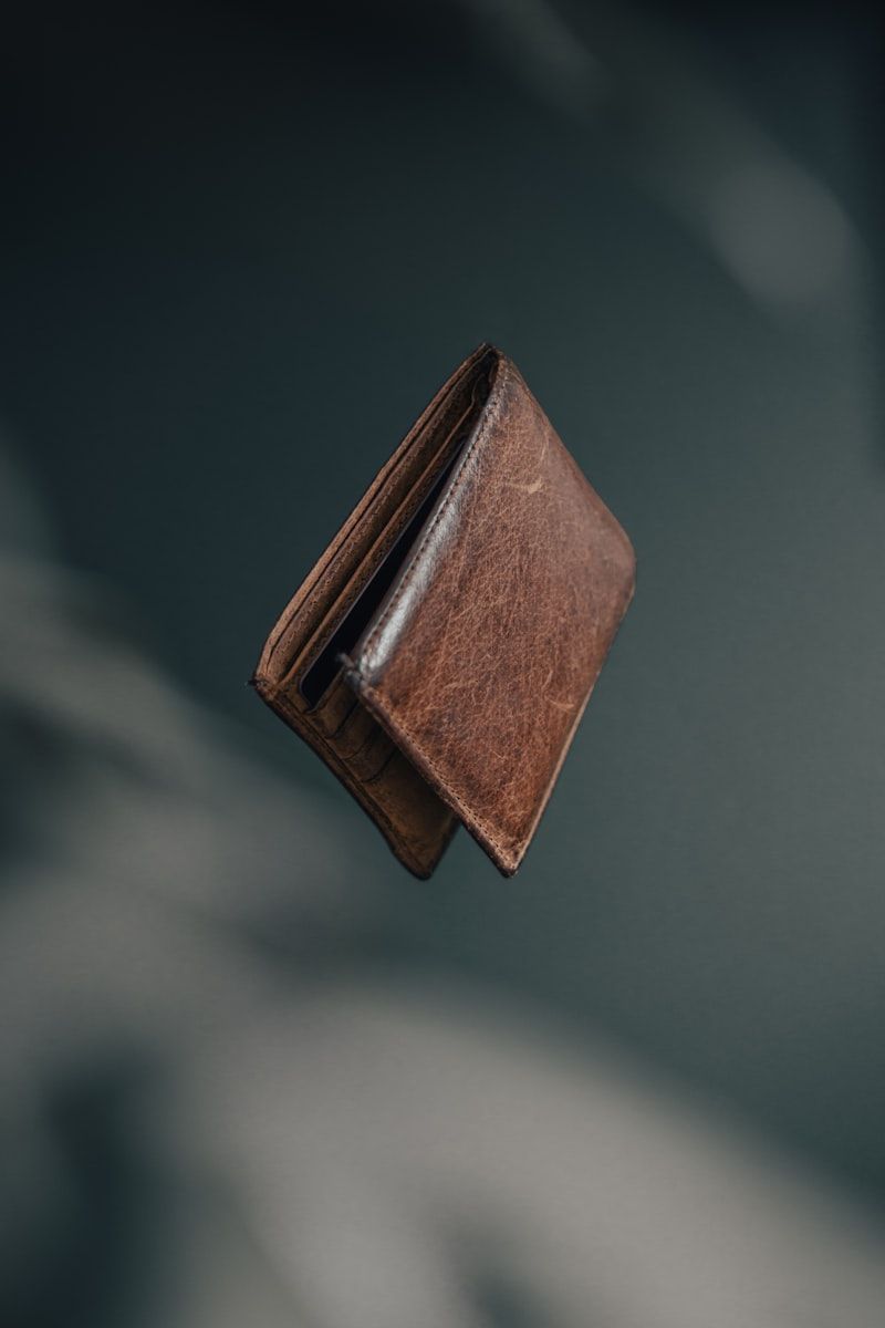 Slim Leather Cardholder