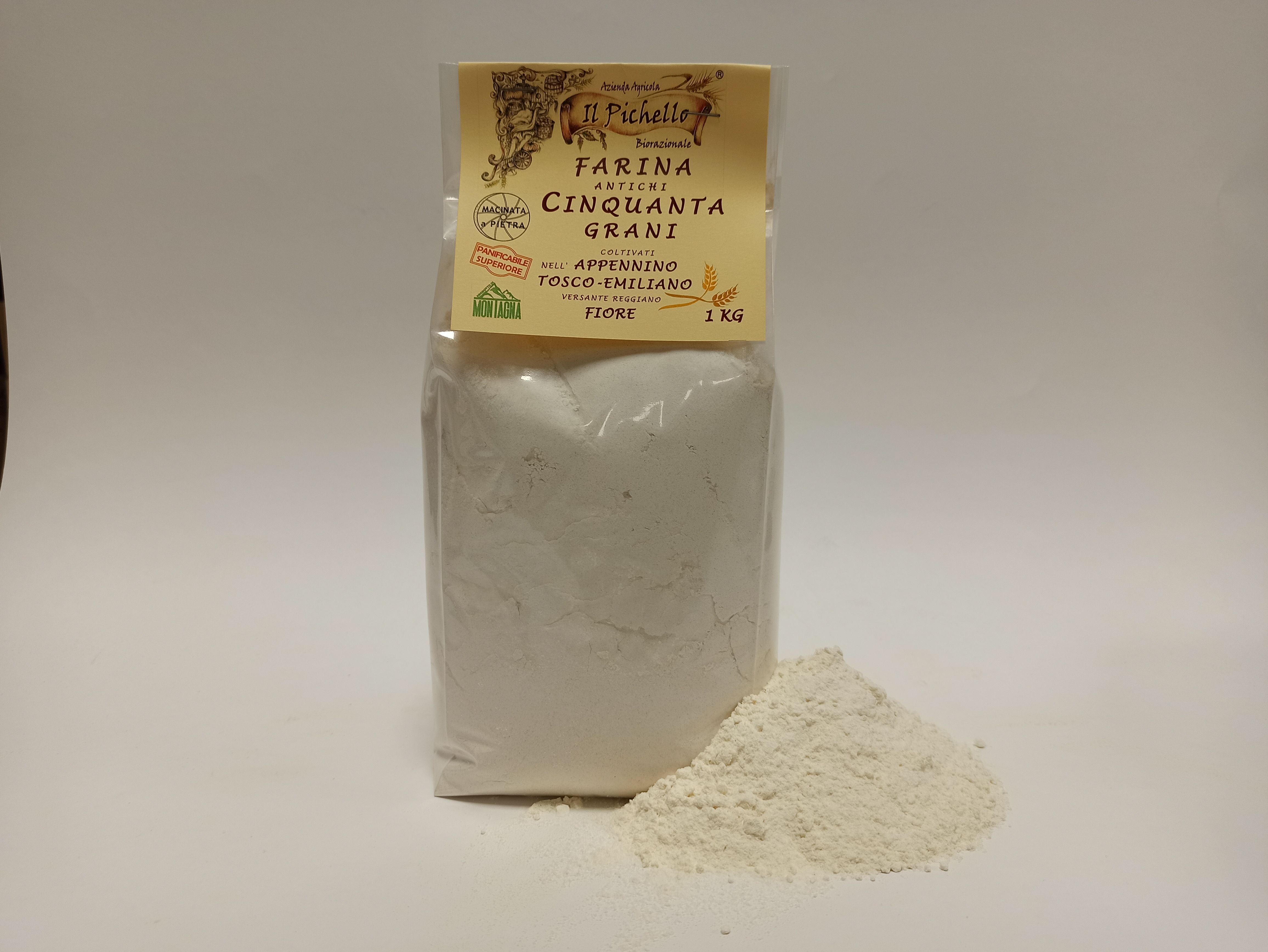 Farina Antichi Cinquanta Grani 
fiore biorazionale dell'Azienda Agricola Il Pichello - Cereali E Farine dall'Appennino Reggiano