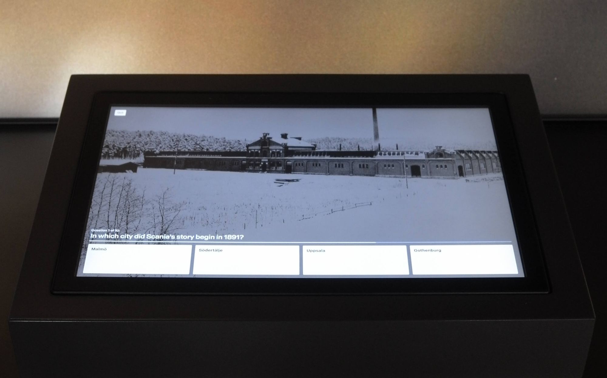 Interactive quiz on a digital screen