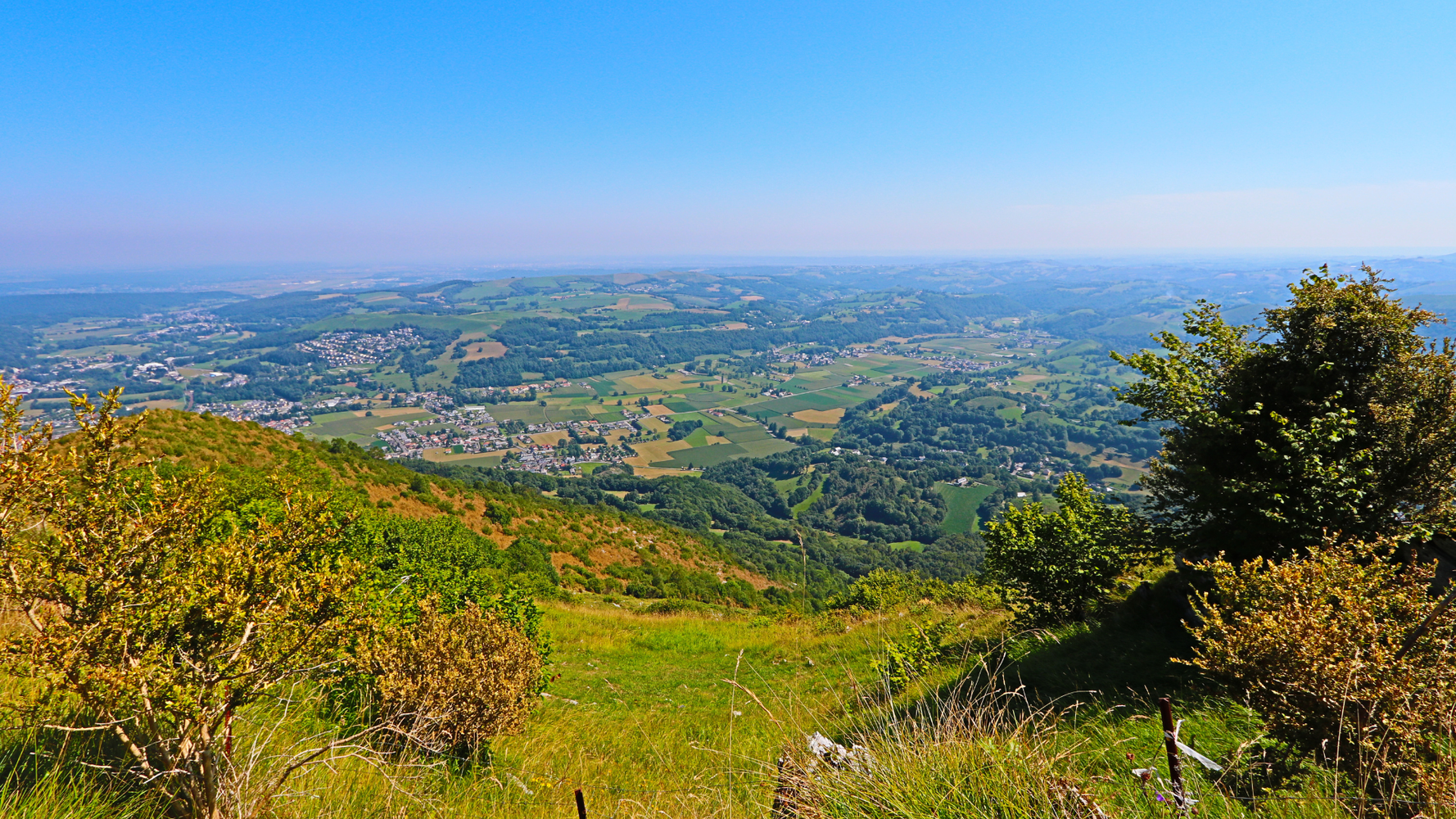 Image 10: Lourdes