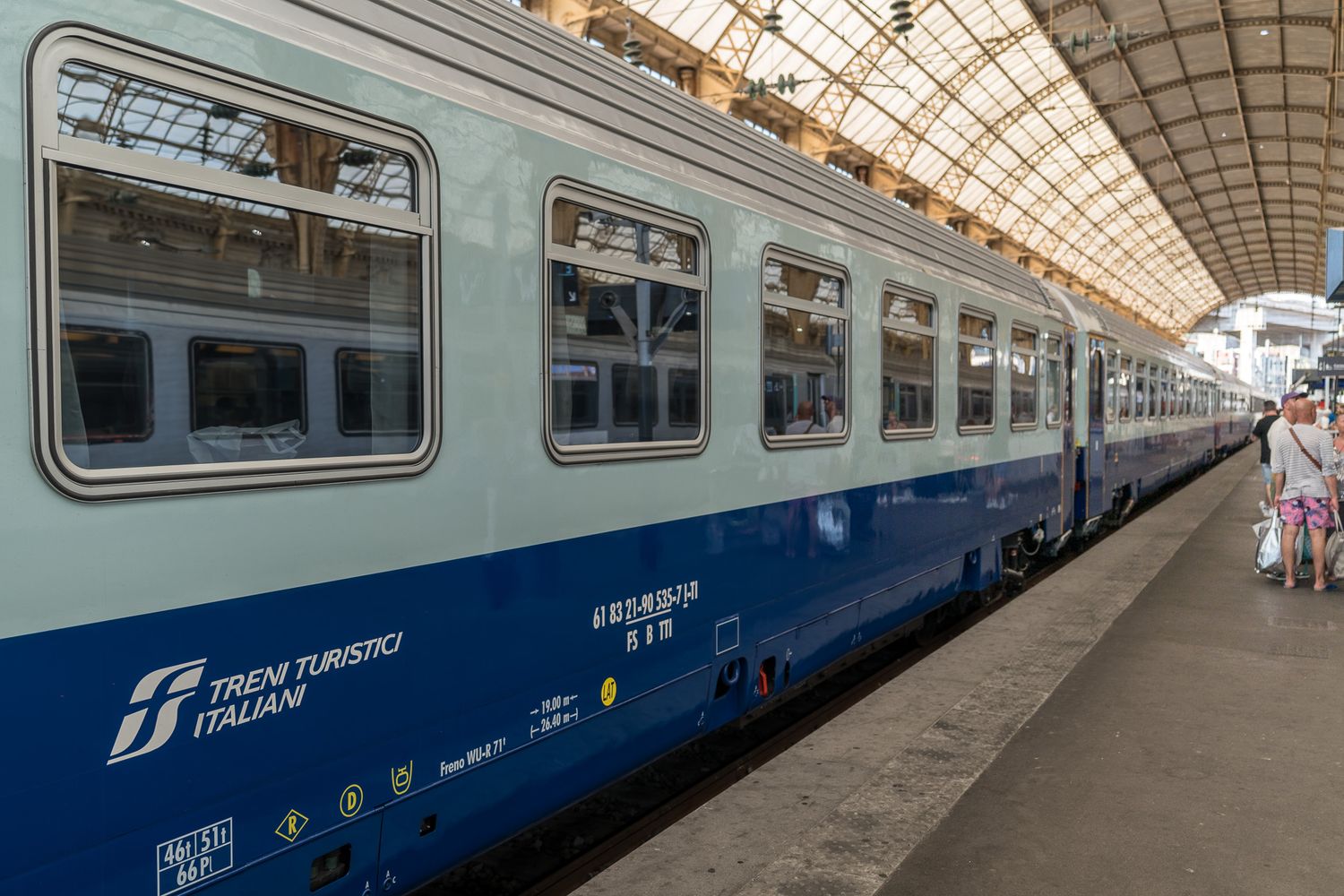 Voiture FS Treni Turistici Italiani vue de l'extérieur