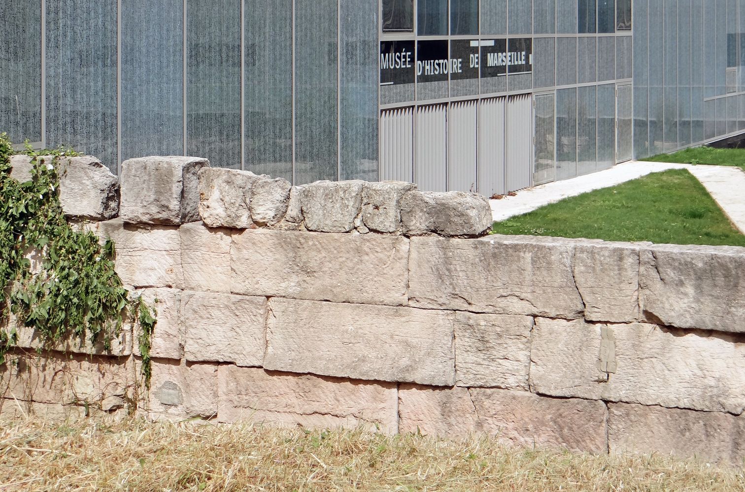 Le jardin des vestiges et le Port Antique de Marseille