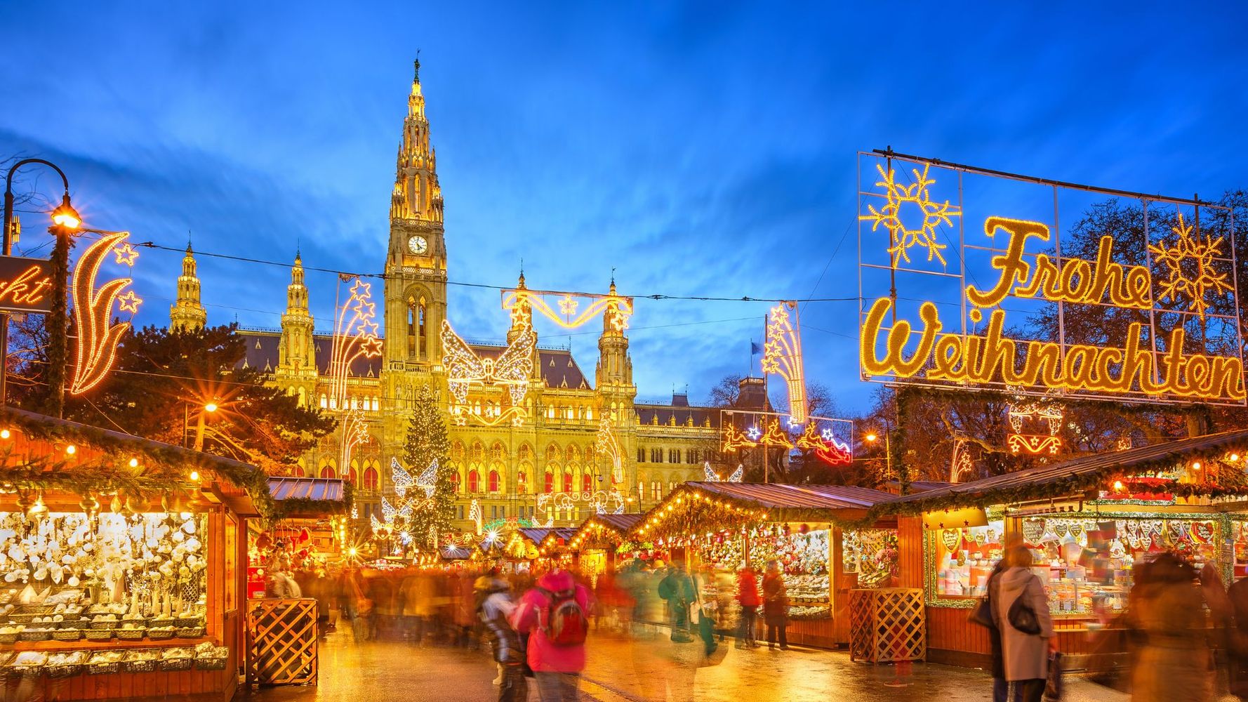 Top 6 des plus beaux marchés de Noël accessibles en train en Europe