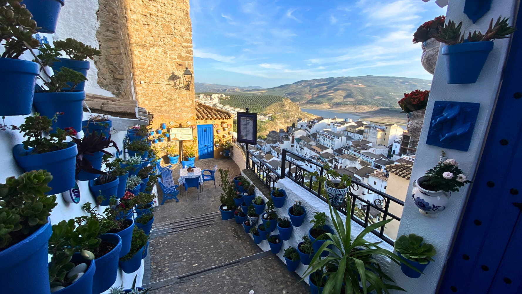 Photo : ©Tolt - The breathtaking view from one of the balconies surrounding the Patio de las Comedias