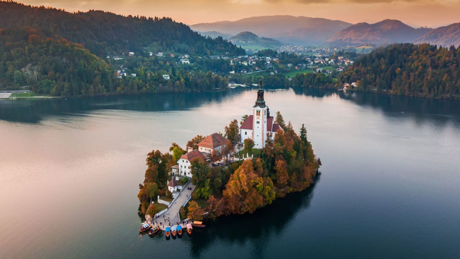 Discover the scenic routes of Austria and Slovenia by train — photo 1