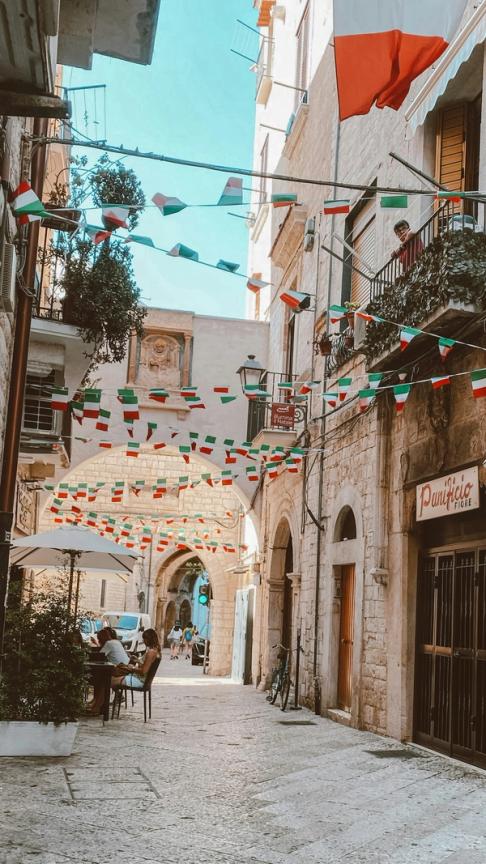 Bari — photo 3