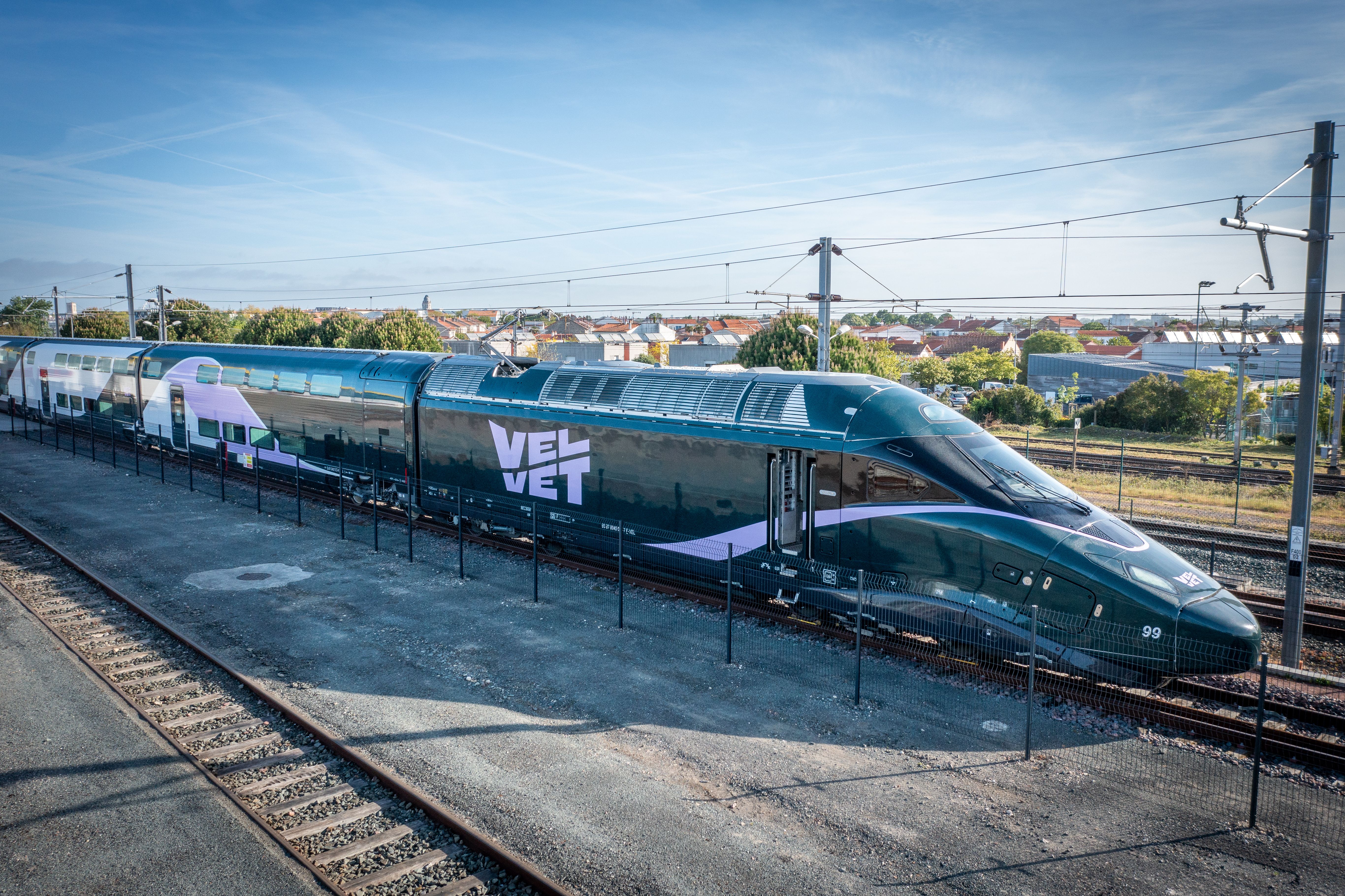 velvet-d-voile-son-premier-train-la-rochelle-quoi-faut-il