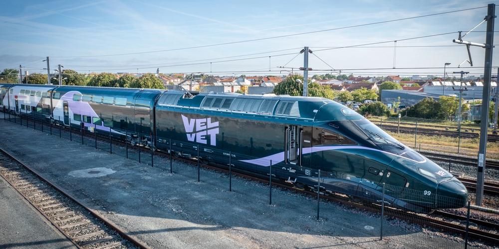 Velvet D voile Son Premier Train La Rochelle Quoi Faut il velvet-d-voile-son-premier-train-la-rochelle-quoi-faut-il