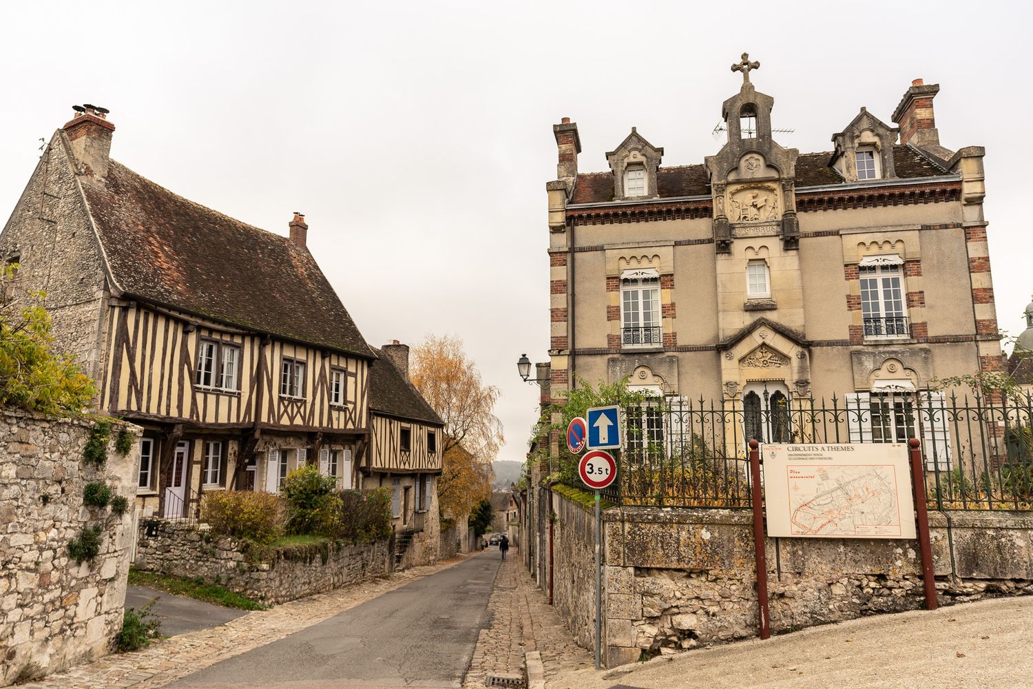 Image 5: Provins