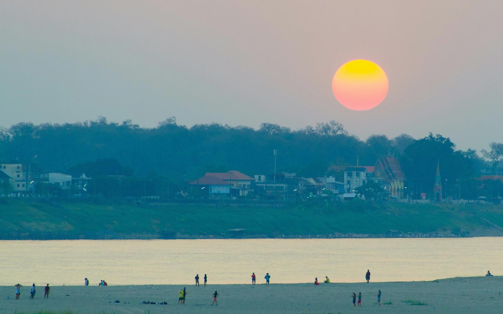 Image 17: Vientiane