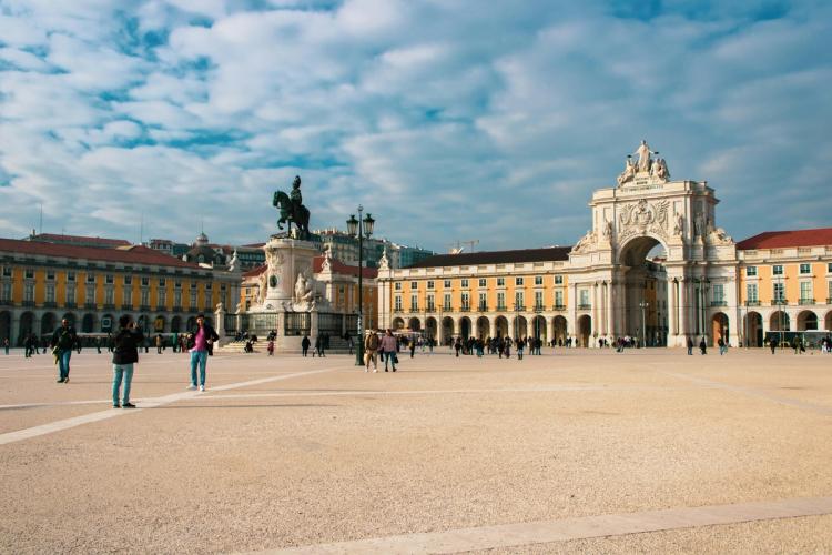 What to do in a day in Lisbon?