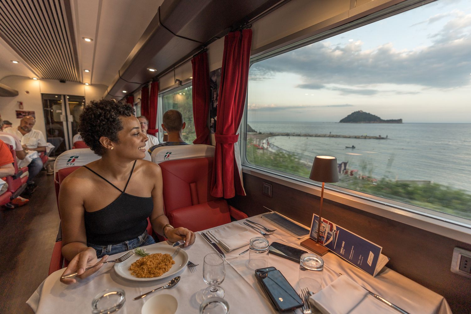 Italian Riviera Train Espresso Riviera : le nouveau train touristique entre Nice et Milan