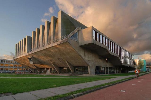 TU Delft university campus building during IMC campus visit