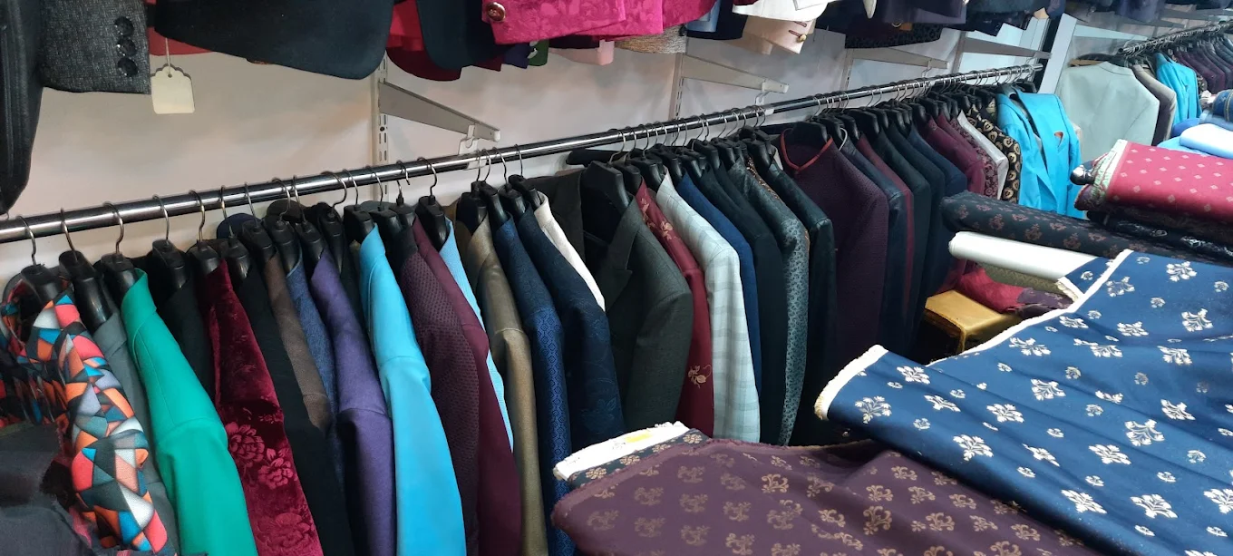 Rajveer Collection, Lasalgaon - image 7 of 7