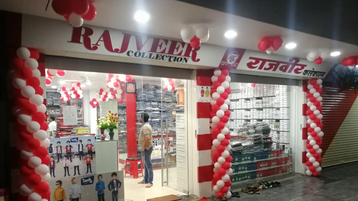 Rajveer Collection, Lasalgaon