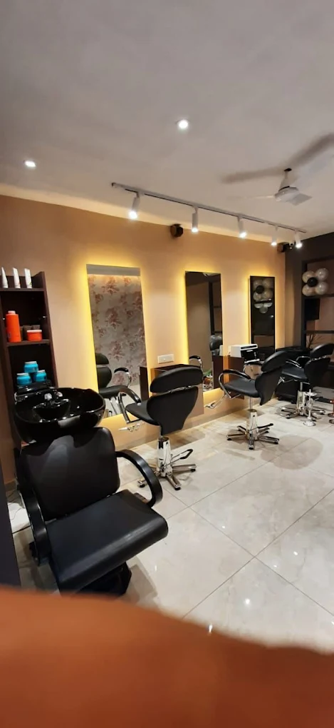 Shivani Beauty Salon - image 2 of 4