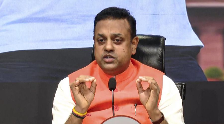 राहुलला सॉरोसच्या संस्थेतून राजकीय बदलासाठी मार्गदर्शन मिळवण्यासाठी परदेशी प्रवास