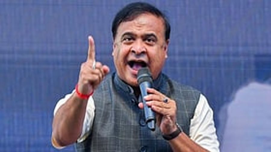 फुटबॉल फुटणार आहे : हिमंत सरमा ममता वर टीका