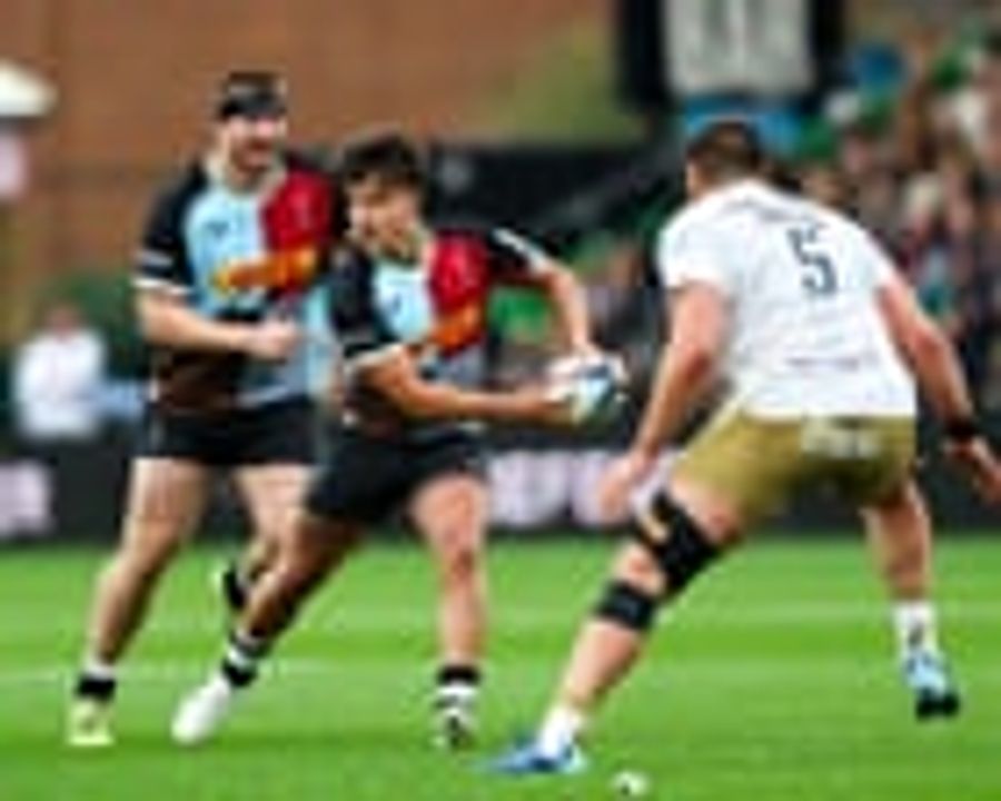 Marcus Smith masterclass as Harlequins dominate Saracens in thrilling thriller
