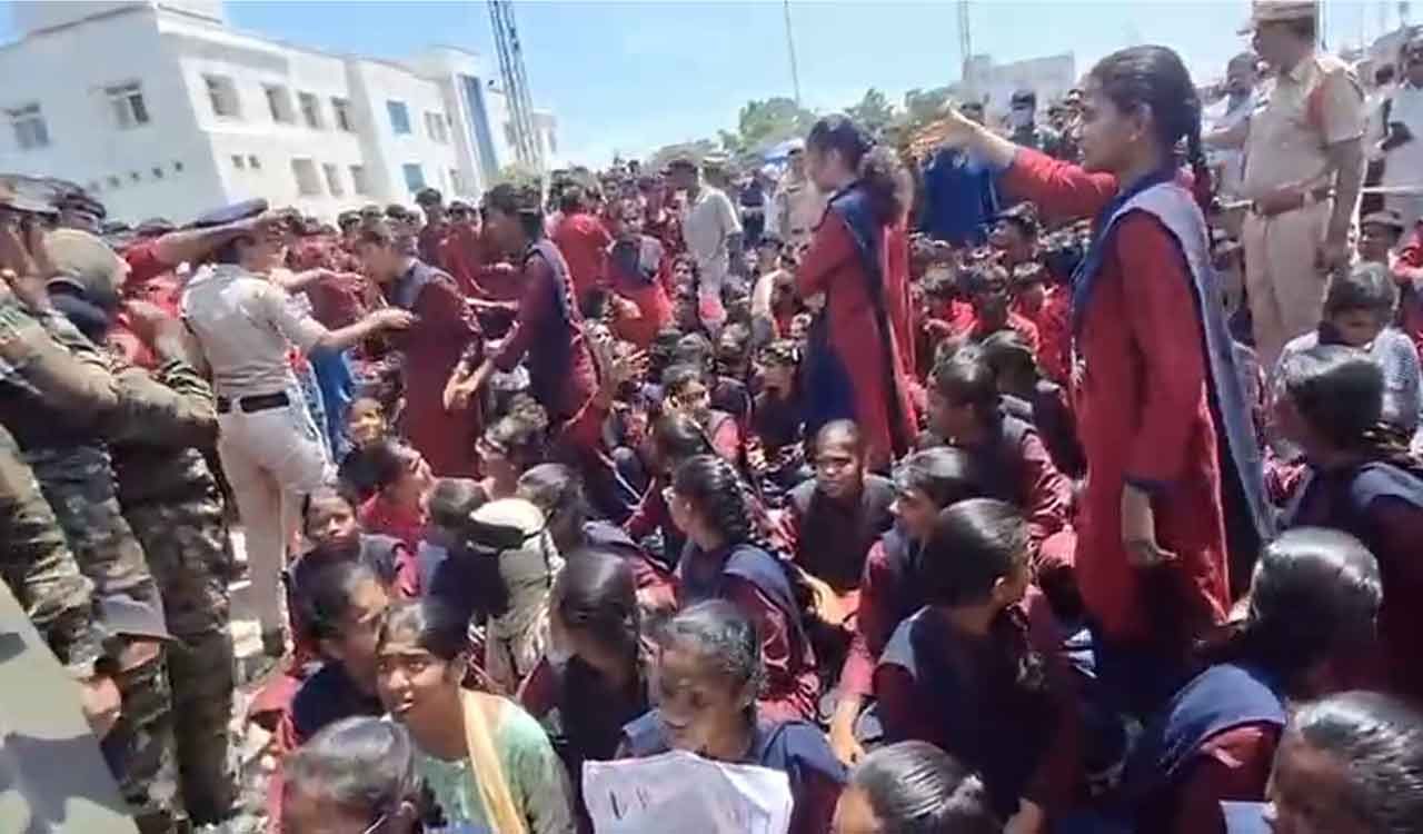 पॉलिटेक्निक छात्रों ने संसदीय प्रस्ताव के विरोध में गो 97 को तुरंत वापस लेने की मांग की