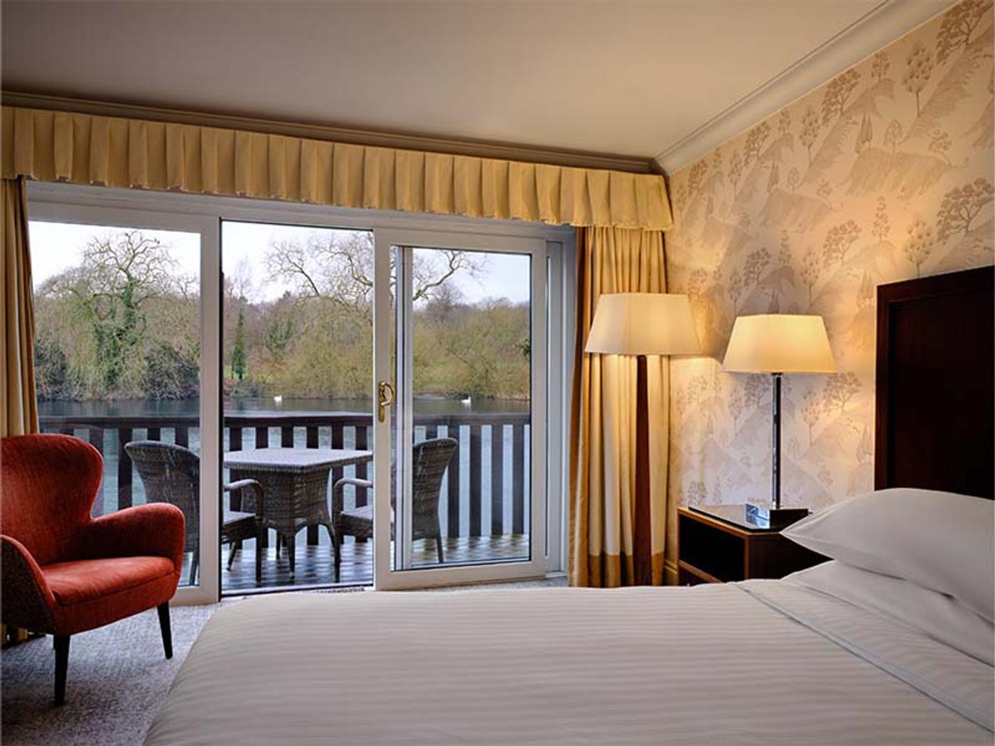 Lakeside Room with views over the lake at Delta Hotels St. Pierre Country Club