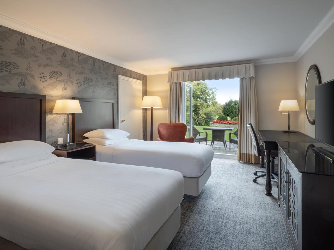 Courtyard Twin Room at Delta St. Pierre Country Club