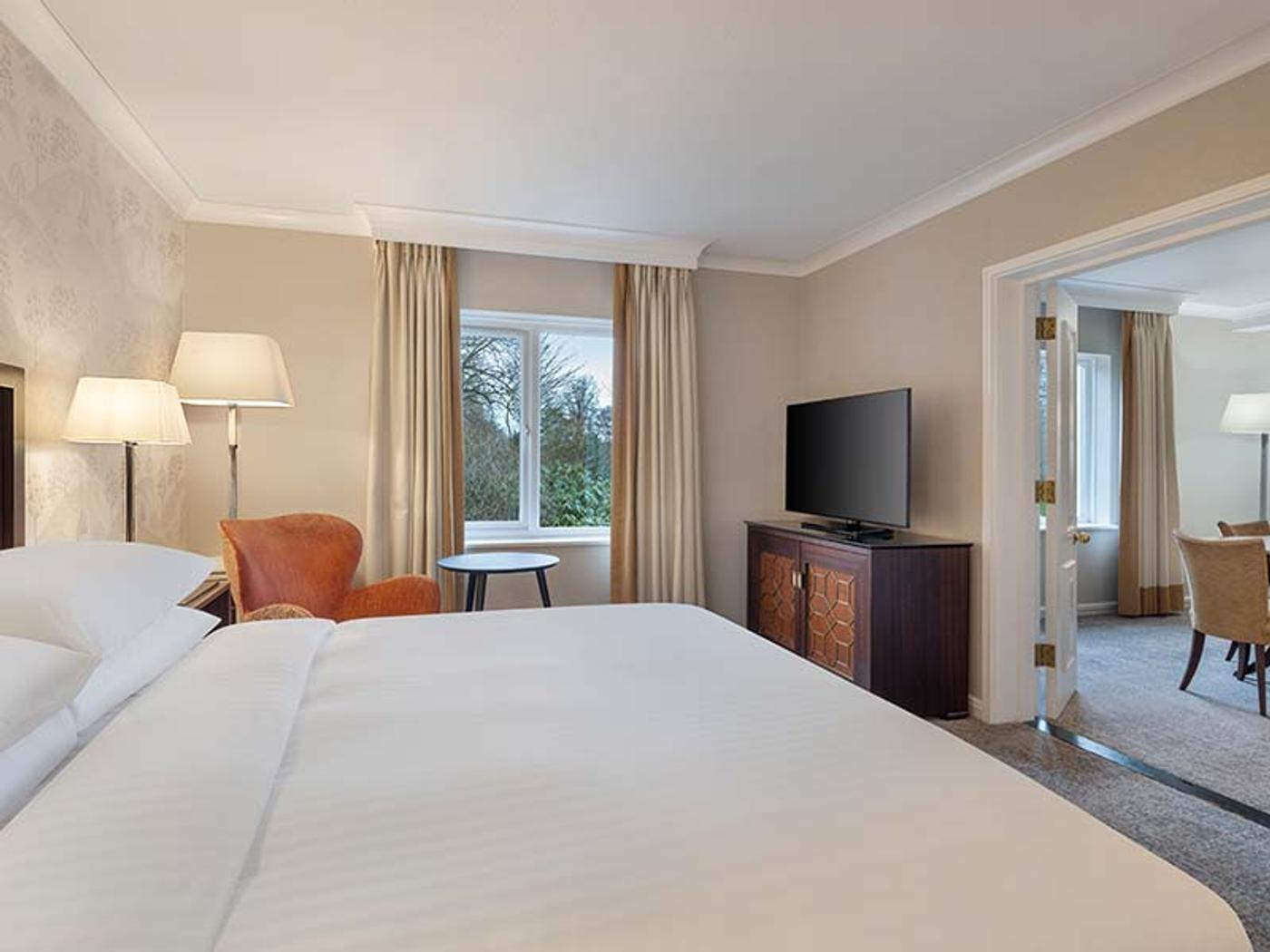 Bedroom suite at Delta Hotels by Marriott Tudor Park Country Club