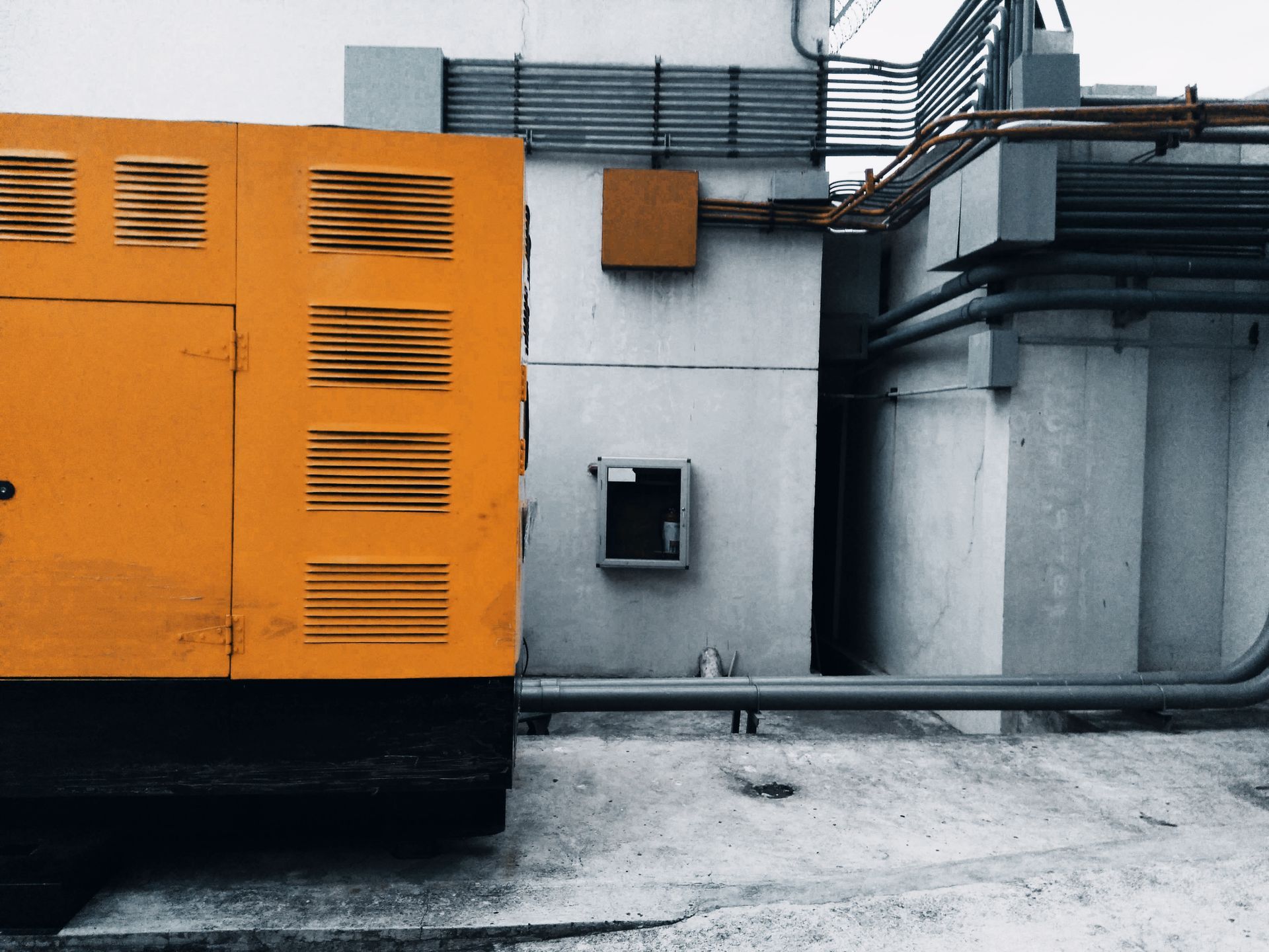 Commercial Solar Battery Storage: Is It Worth It? | GridVolt