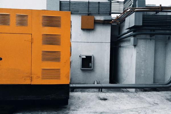 Commercial Solar Battery Storage: Is It Worth It? | GridVolt
