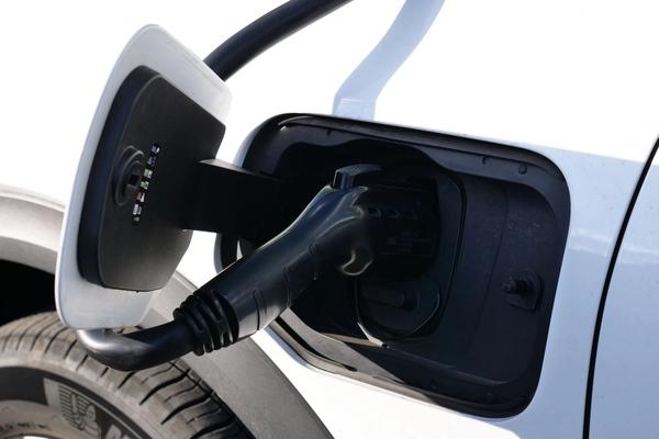 Commercial EV Charging: How To Plan The Right Setup For Your Site