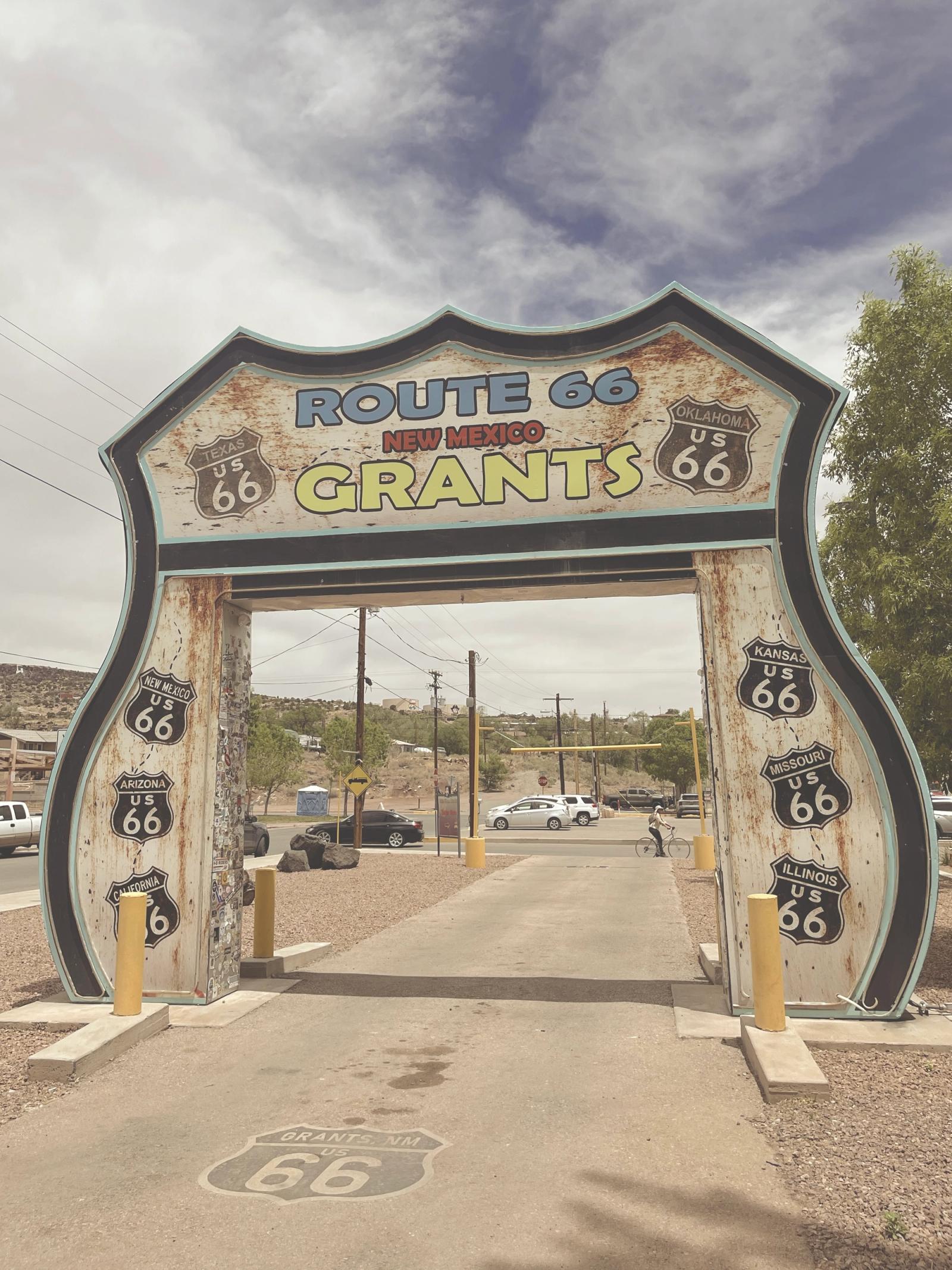 Route 66 Drive-Thru Arch, Grants, NM