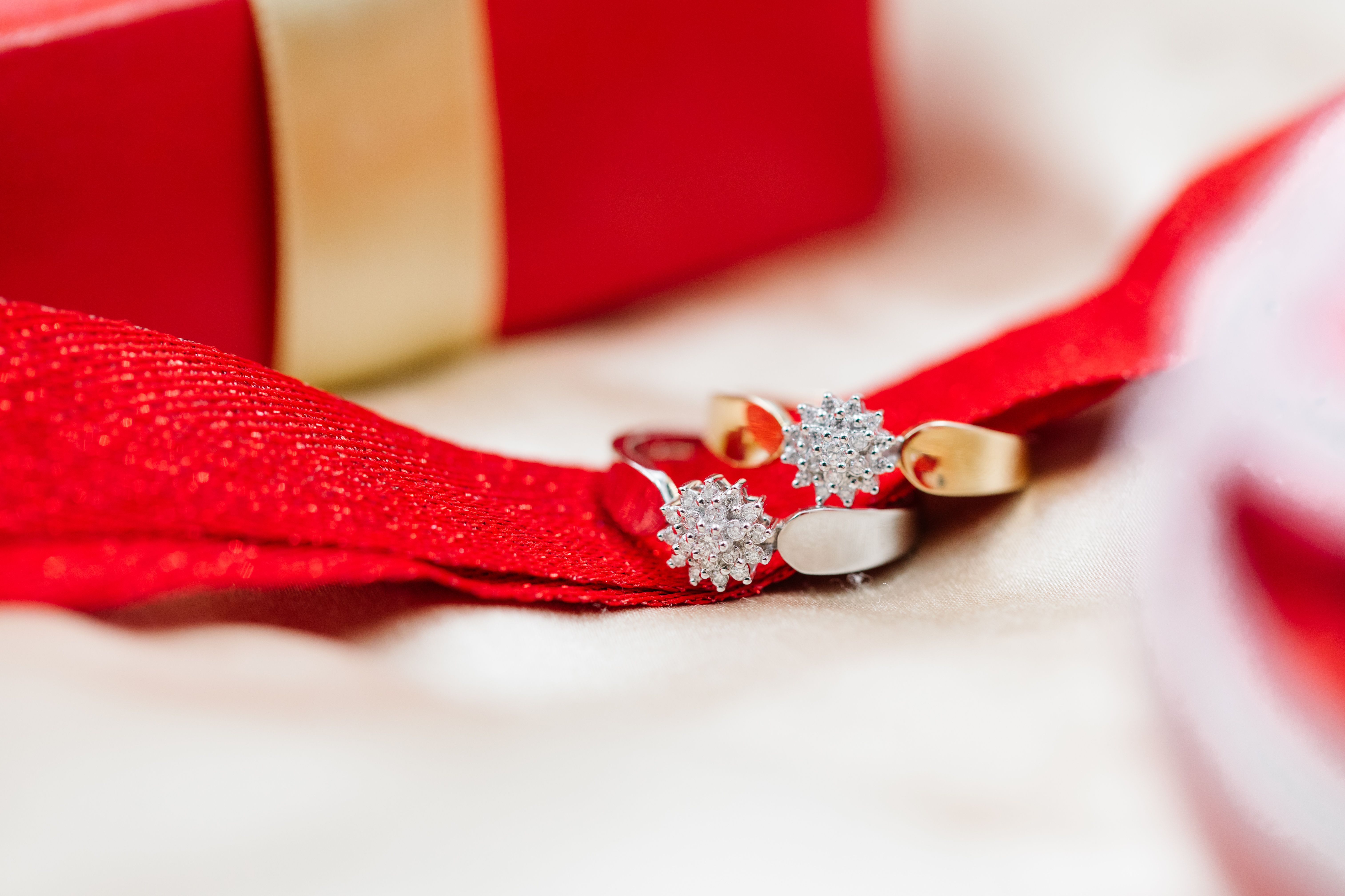 Rose diamantring i hvitt og gult gull