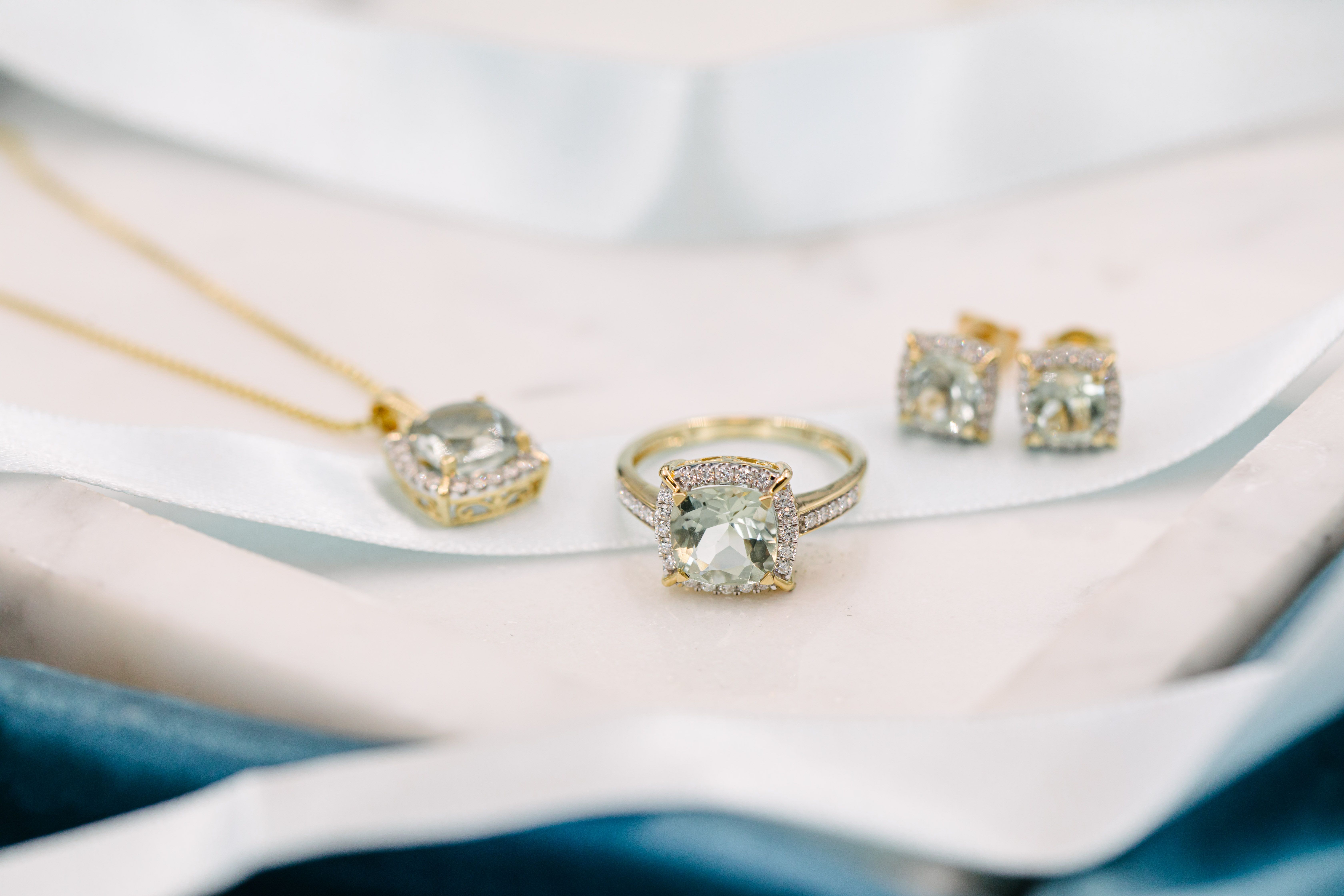 Siena diamantsmykker i gull