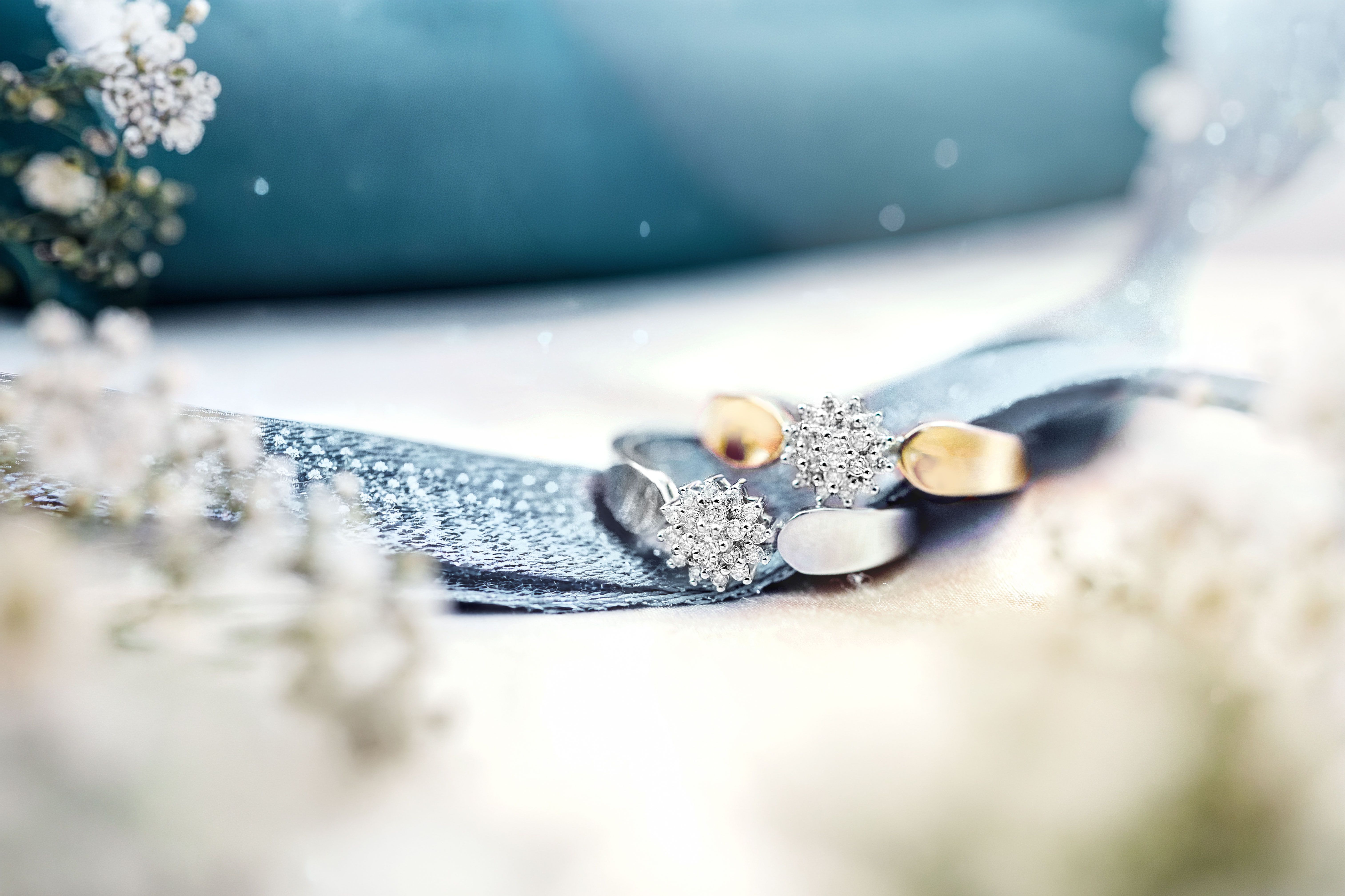 Rose diamantring i hvitt og gult gull