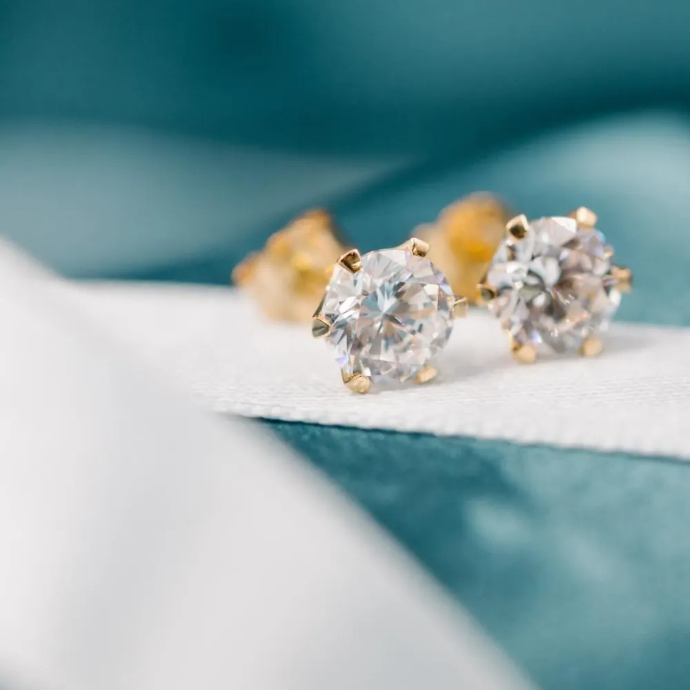 Øredobber med LAB-diamant