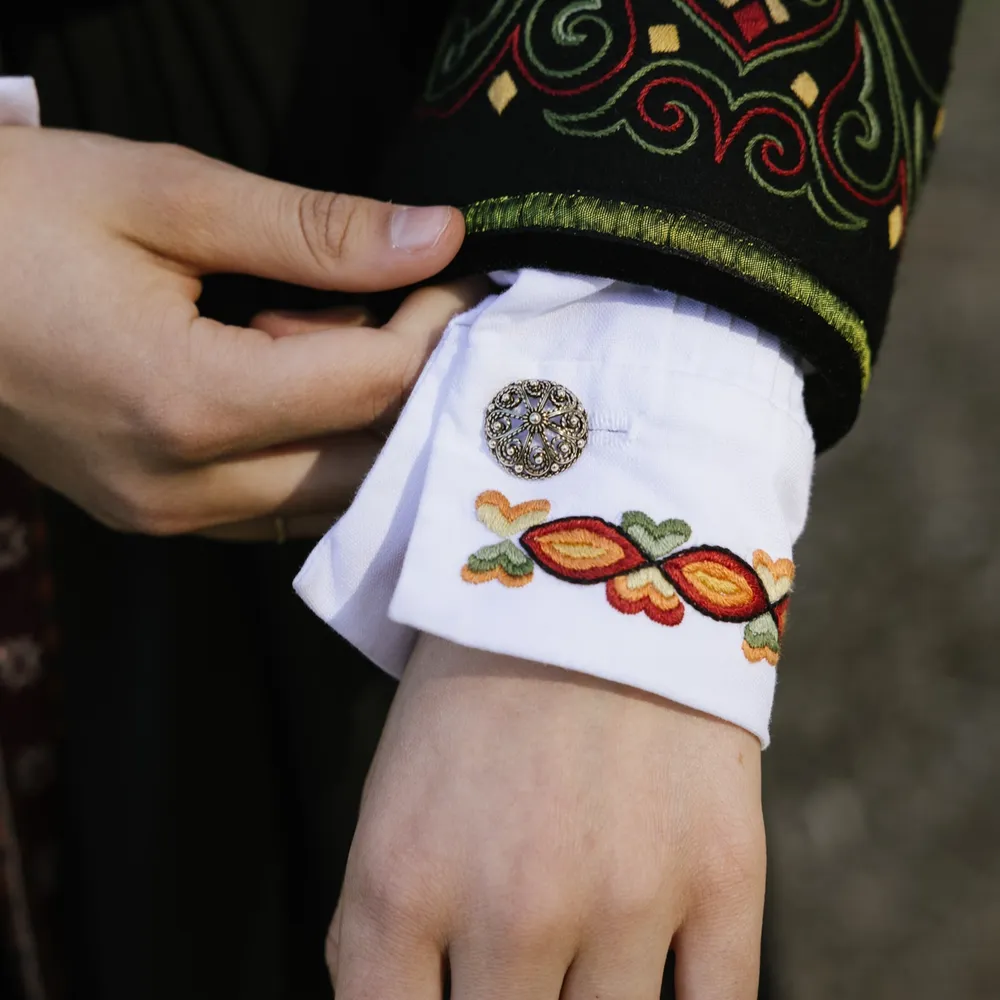 Mansjettknapper for Beltestakken i antikkfogylt sølv