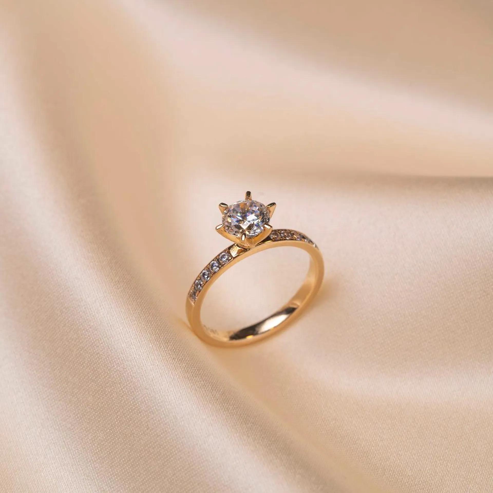 Ring med LAB-diamanter